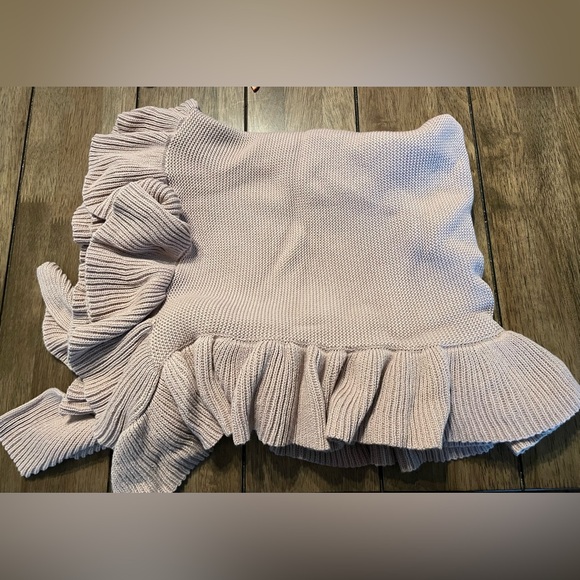 Caden Lane Other - Caden Lane ruffle blanket
